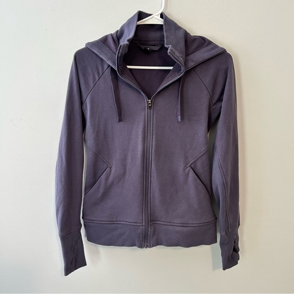 Athleta Triumph Zip Up Hoodie Sweatshirt Purple Size Extra Small Style 486251 - Picture 1 of 10